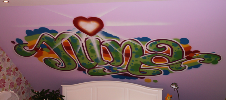 Meisjes slaapkamer graffiti &quot;NINA&quot;.